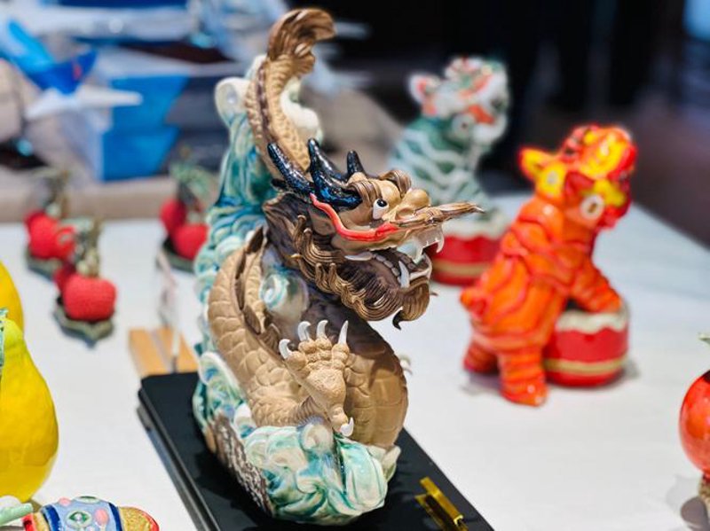 逆水行舟不进则退：关关难过关关过，行业竞争中的坚持